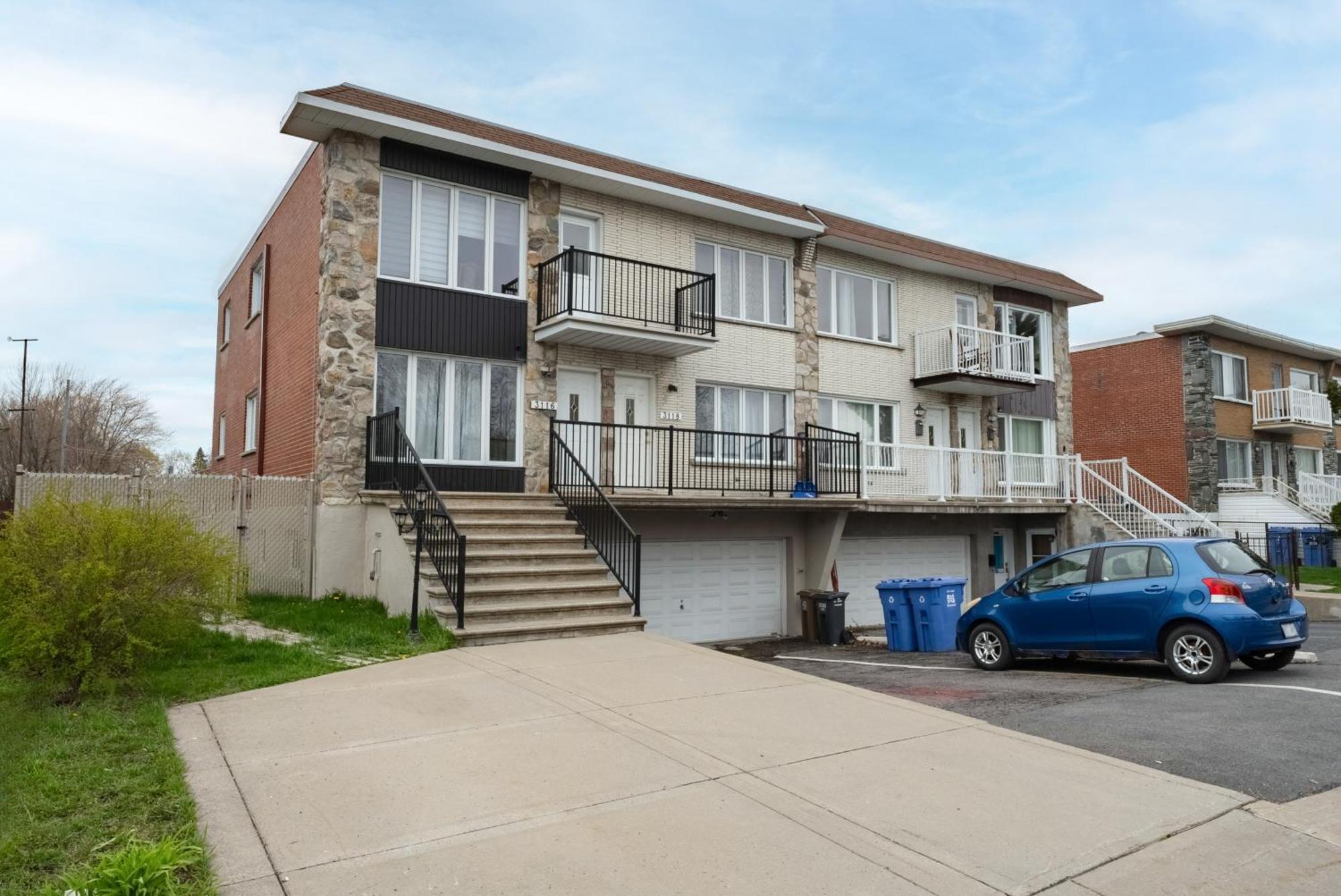 Comfortable Spacious House With Parking Brossard Exterior photo